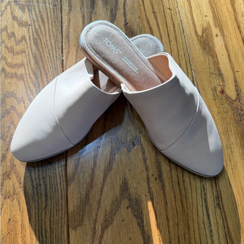 TOMS Women’s Slip-On Mules in Light Pink